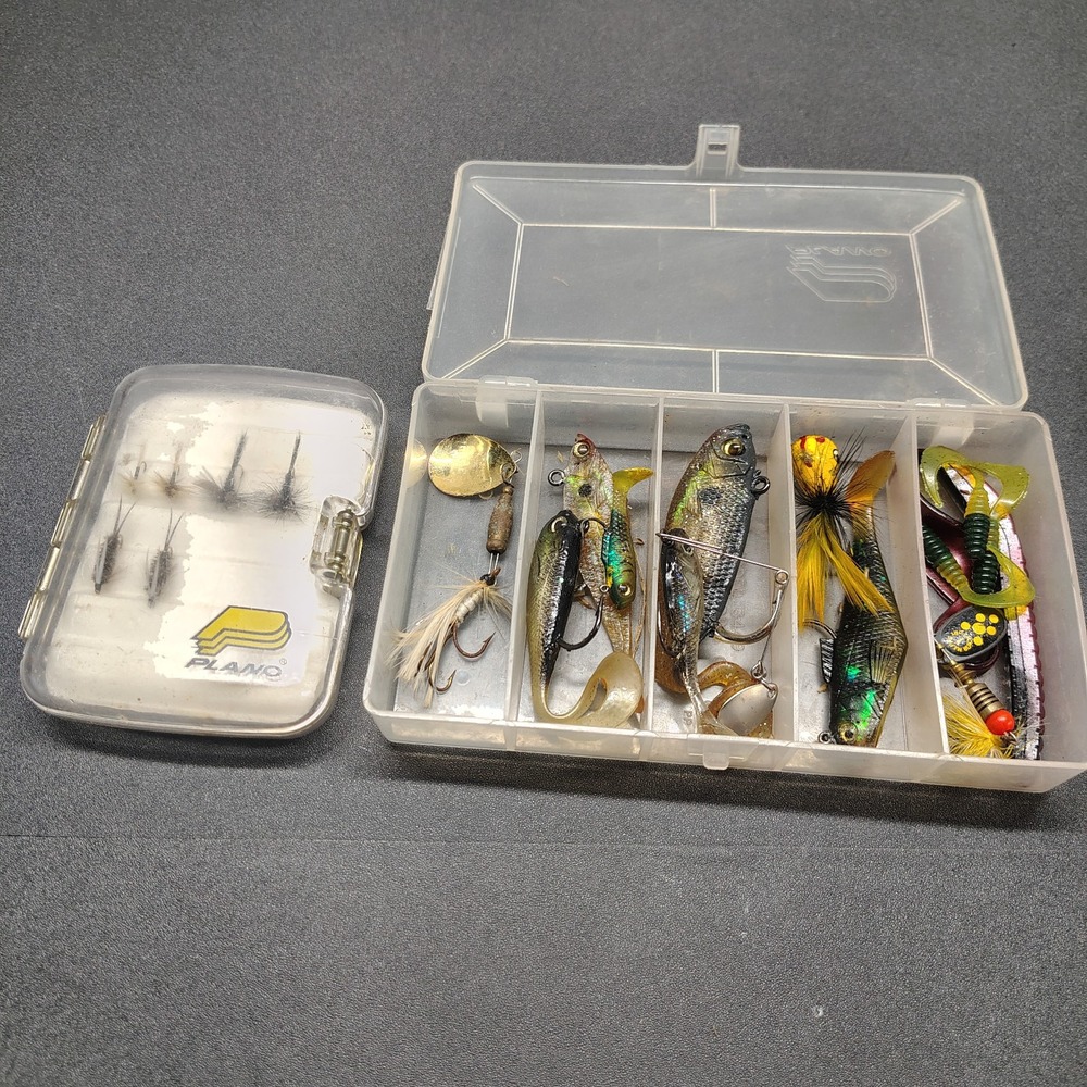 Vintage fishing lot